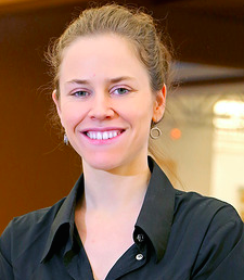 Dr Marion Dumas